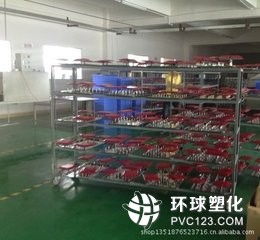 深圳泓億嘉噴油加工 專業(yè)塑膠噴油與化妝品批發(fā)一站式服務(wù)